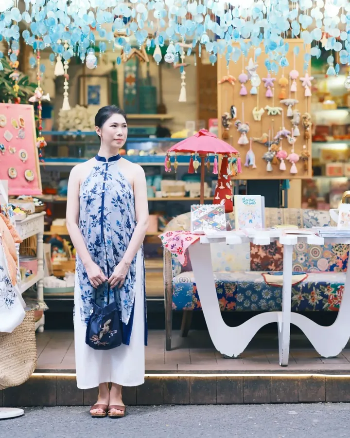 Áo khoác treo tại tiệm